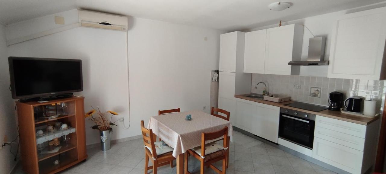 Apartment Kurelic Rab Town Kültér fotó
